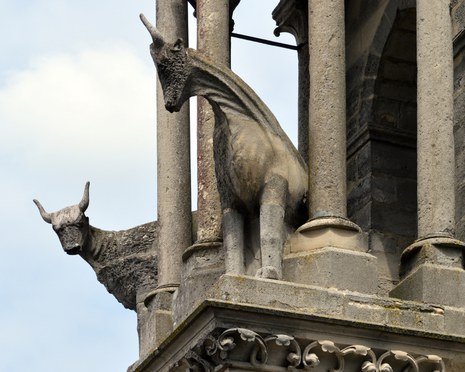 Kathedrale Notre-Dame in Laon, Ochsenskulpturen