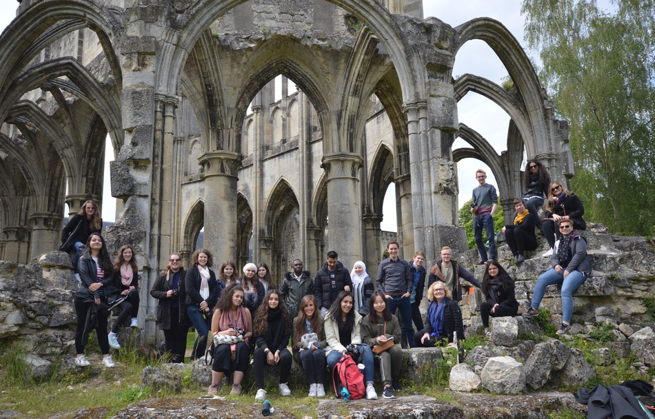 Notre Dame, Zisterzienserkloster in Ourscamp, Oise, Hauts-de-France